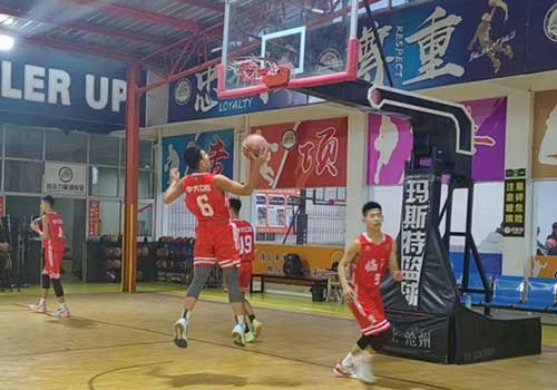 全国体校U16篮球赛7日开打1.jpg